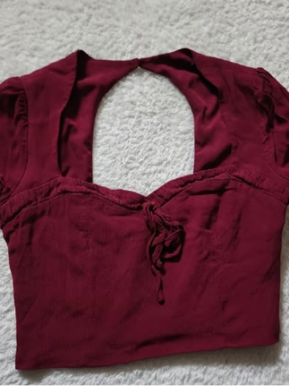 Women's Burgundy Tie-Front Crop Top size small